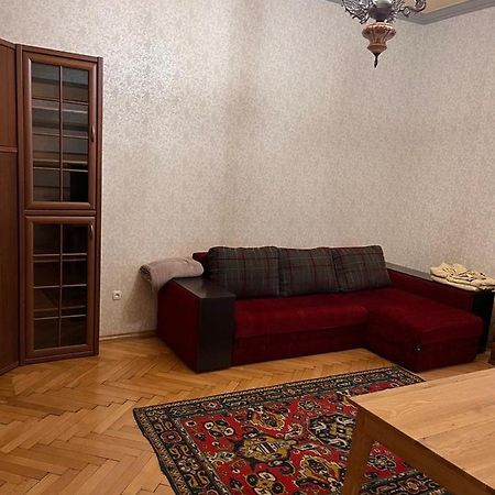 Happy Apartment On Kopernik 30 Lviv Buitenkant foto