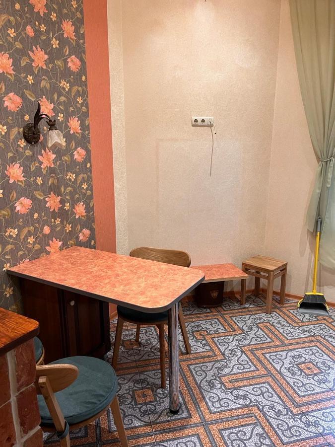 Happy Apartment On Kopernik 30 Lviv Buitenkant foto